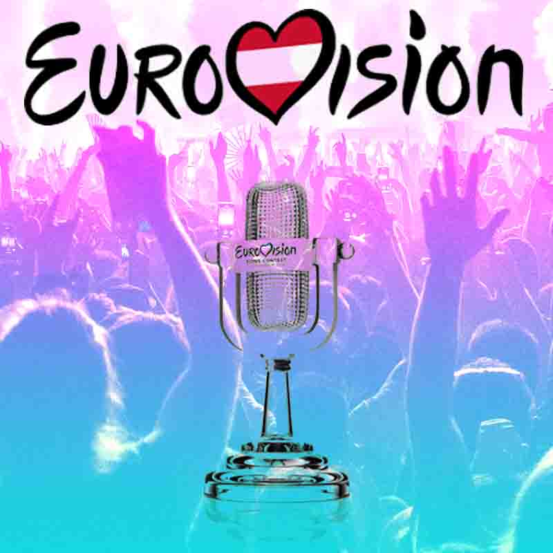 Das Logo des Eurovision Song Contest mit einer rot-weiß-roten Österreich-Flagge im Herz-Symbol. Im Vordergrund steht die ikonische gläserne Mikrofon-Trophäe vor einem jubelnden Publikum in violettem und blauem Licht.