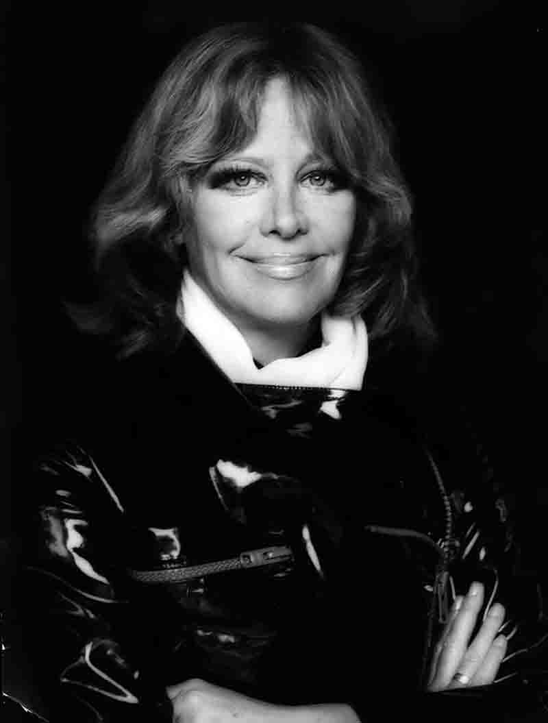 Hildegard Knef, fotografiert von Ingeborg Bock-Schroeder. Schwarz-Weiß-Porträt, München, 1960er Jahre.